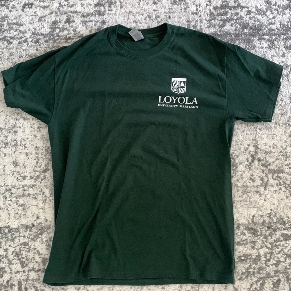 Loyola University of Maryland green tshirt